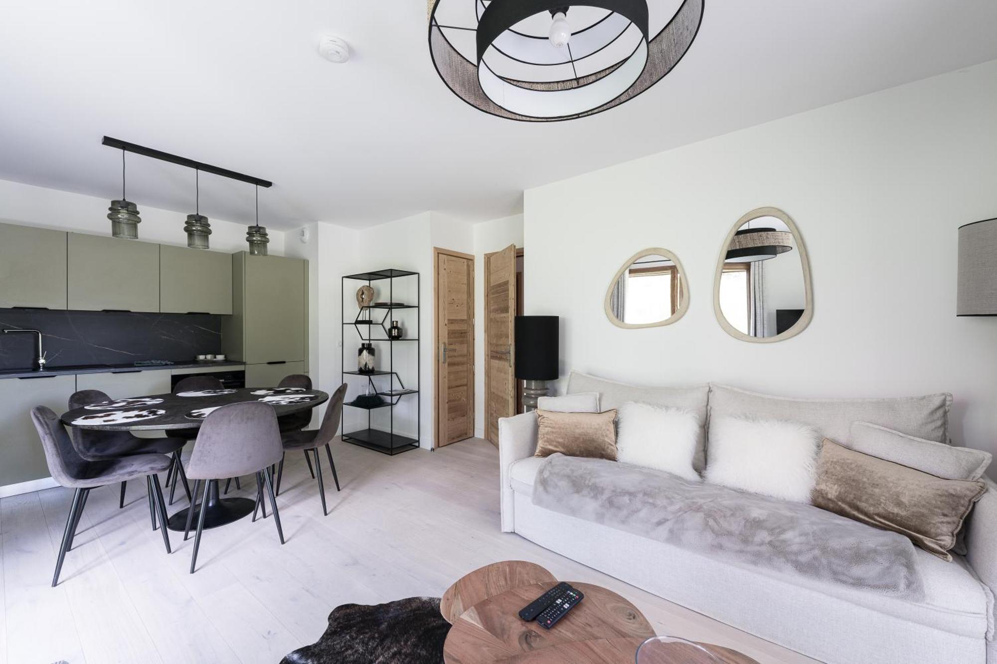 Apartment Sunny - Luxury Flat With Services *